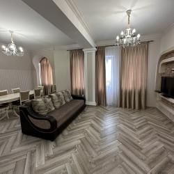 Фото Апартаменты на улице Титова 30