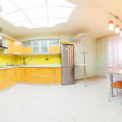 Фото Апартаменты на улице 70 лет Октября 16/4