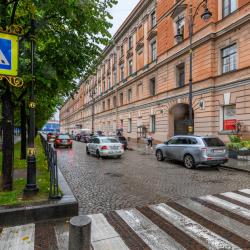 фото 17 Sutki Rent (Сутки Рент) на улице Большая конюшенная
