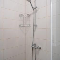 Фото Отель Уютная квартира в очень красивом районе от LetoApart
