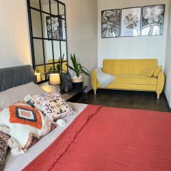 Фото Апартаменты на улице Сурикова