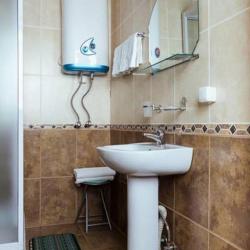 Номер полулюкс с 1 двуспальной кроватью