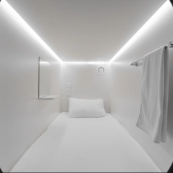 Qube Capsule Hotel (Куб Капсульный Отель) — d3447543ab7595787a3b875d1ed1a79c