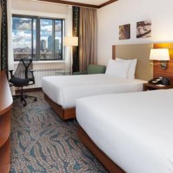 Фото Отель Hilton Garden Inn Astana (Хилтон Гарден Инн Астана)