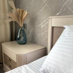 Фото День Ночь апартаменты - Новая квартира в центре города - все рядом.