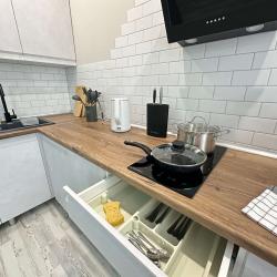 Фото Апартаменты на улице Короленко 7