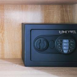 Номер стандарт семейный с 4 односпальными кроватями