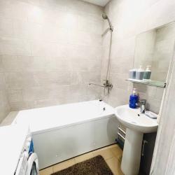 Фото Апартаменты на улице Ангарская 50а