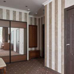 Номер люкс комфорт с 1 двуспальной кроватью