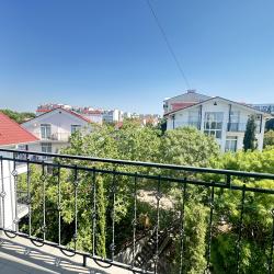 4-местный 1-комнатный номер комфорт улучшенный с 2 односпальными кроватями