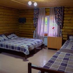 Номер стандарт семейный с 4 односпальными кроватями