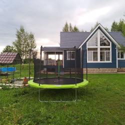 Фото Отель 7Nights (7Найтс) Коттедж в деревне Красная