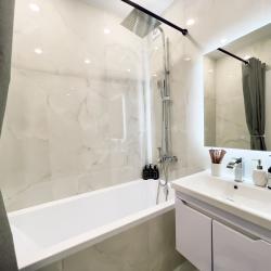 4-местные 2-комнатные апартаменты улучшенные в Центре Тюмени рядом с природой