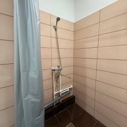 Кровать в 1-местном общем женском номере