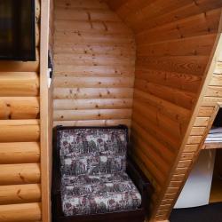 Номер стандарт с 1 двуспальной кроватью (мансарда)