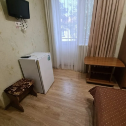 Номер стандарт с 1 двуспальной кроватью и балконом