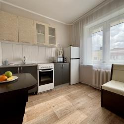 Фото Апартаменты на улице Есенина 7