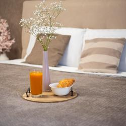 Фото Апартаменты на проспекте Героев Отечества 4А