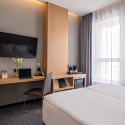 Фото Отель FarFour Inn&Suite (ФарФор Инн Сьют)