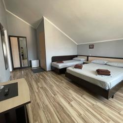 Фото Отель Гостевой дом Джулия