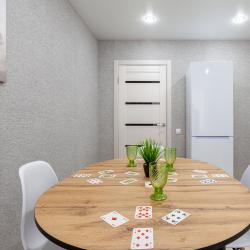 Фото Апартаменты на улице Николая Баженова 1