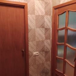 Кровать в 8-местном мужском номере (4 этаж)
