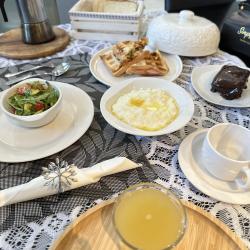 Комната улучшенная с 1 двуспальной кроватью (с завтраком, мансарда)