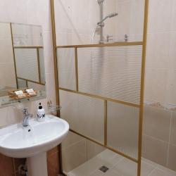 Номер студия с 2 односпальными кроватями (с завтраком)