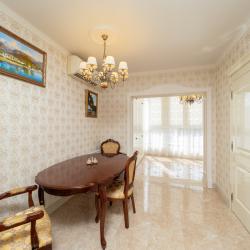 Фото Апартаменты на улице Демократическая