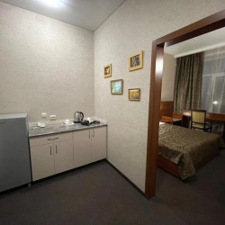 2-комнатный номер комфорт с 2 односпальными и 1 двуспальной кроватью