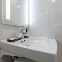 Фото Отель GoodTimeApartments на улице Конгрессная 19