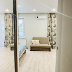 Фото Отель Romlex Apartments (Ромлекс) на улице Героев Сталинградской битвы 1