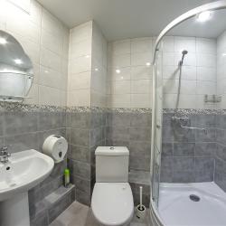 Номер стандарт улучшенный с 1 двуспальной кроватью