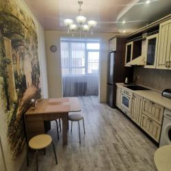 Фото Апартаменты на улице Котанова 40