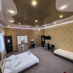 Фото Отель Luxury (Лакшери)