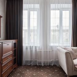 Номер люкс комфорт с 1 двуспальной кроватью