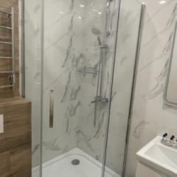 Номер люкс с 1 двуспальной кроватью