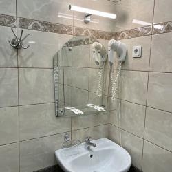 Номер стандарт семейный с 1 двуспальной кроватью