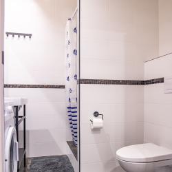Фото Отель LovelyHome 39 (ЛавлиХоум 39) на улице Комсомольская 64