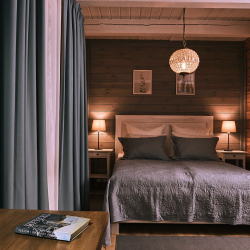 Номер стандарт улучшенный с 1 двуспальной кроватью (с завтраком)