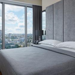 Corner Grand Apartment