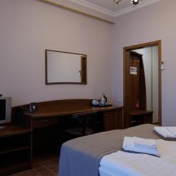 Номер стандарт семейный с 1 двуспальной кроватью