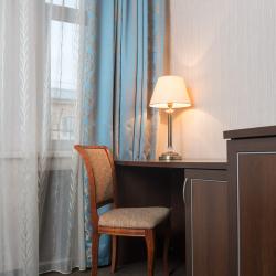 Номер стандарт с 1 двуспальной кроватью