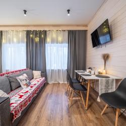 Апартаменты с ремонтом   видом на лес 208 (55м2)