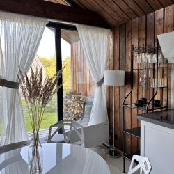 Фото Отель BarnHouse Village (БарнХаус Виллэдж)