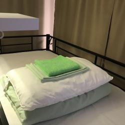 Кровать в 6-местном женском номере (Верхний ярус) (удобства на этаже)