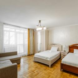 Фото Отель Зеленый попугай