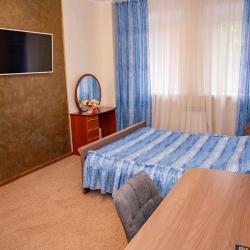 Номер стандарт улучшенный с 1 двуспальной кроватью