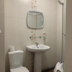 Номер стандарт с 1 двуспальной кроватью