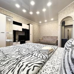 Фото Апартаменты на улице Пухова 31